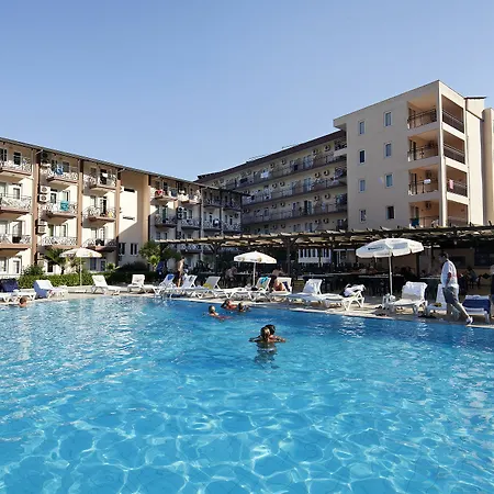 Larissa Garden Hotell