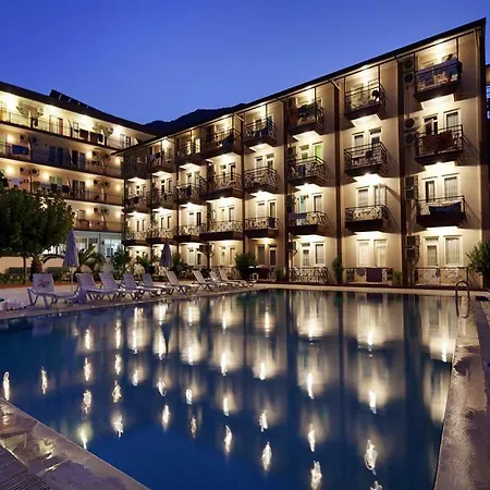 Hotell Larissa Garden 3*
